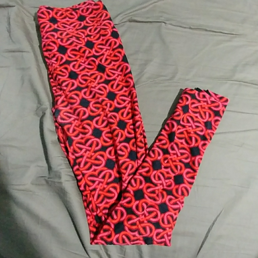 LuLaRoe Valentine leggings. OS